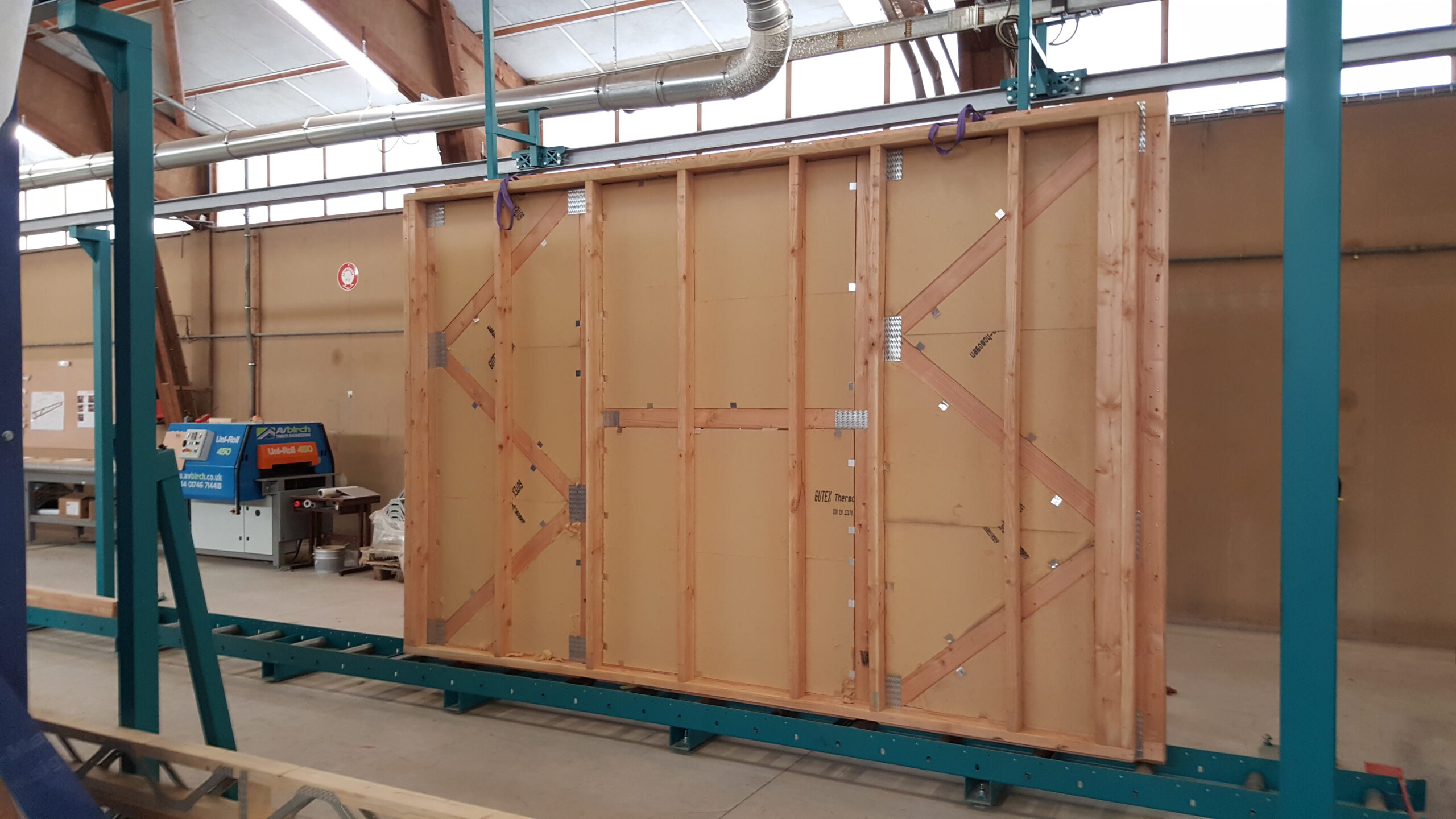 le mur à ossature bois RESPIR en cours de fabrication