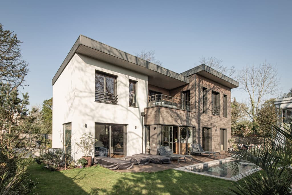 Maison bois enduit 92